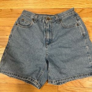 Thrifted denim mid rise shorts.